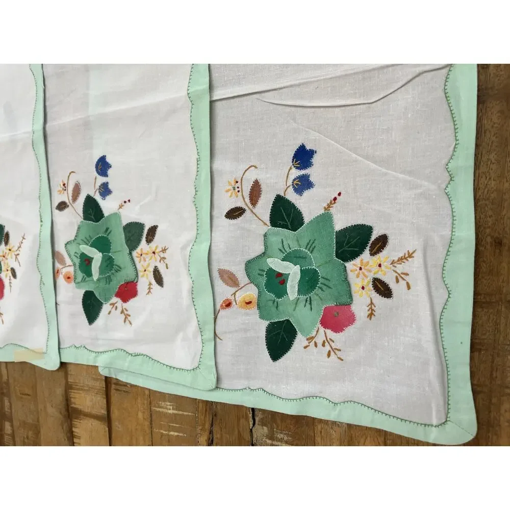 Vtg Embroidered Floral Applique 6 Placemats 4 Napkins 10 pc Set